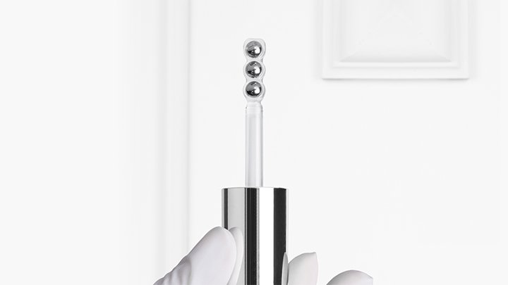 Revitalift Filler Eyeserum4 Responsive Image